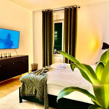 Comfy & Warm - Self Check-in Apartment *